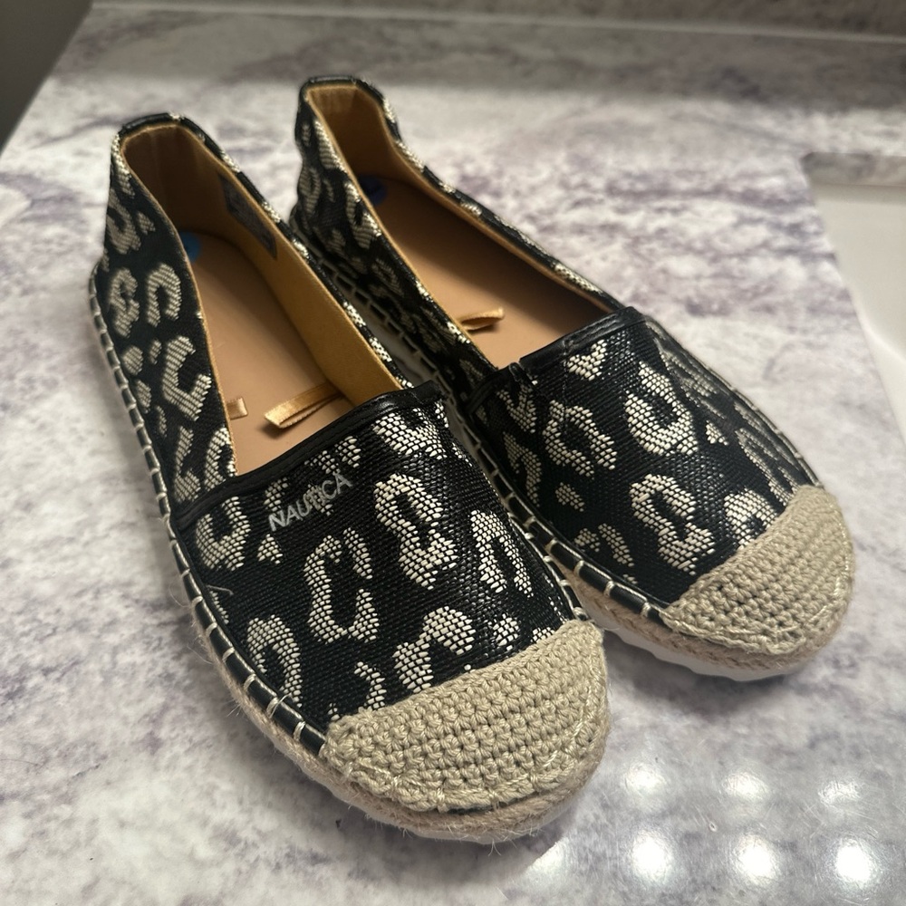 NWOT- Nautica Slip On Shoes-Animal Print size 7.5